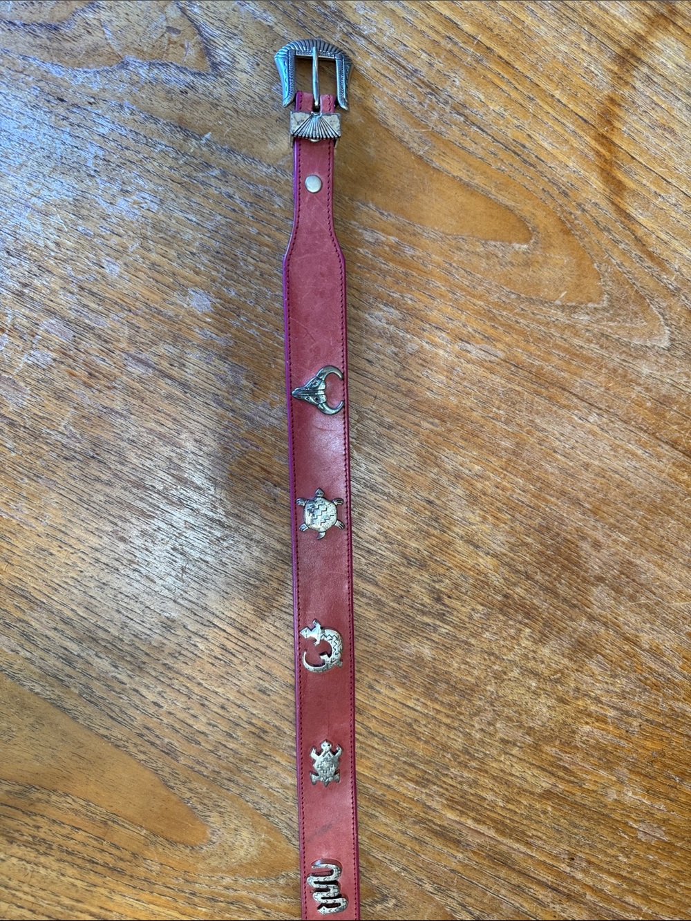 Vintage 1990 Leegin Silver Creek Red Animal Concho Belt 26
